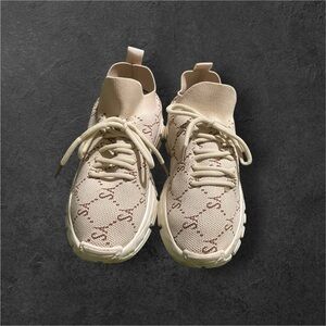 Stylish Cream Designer Women's Sneakers